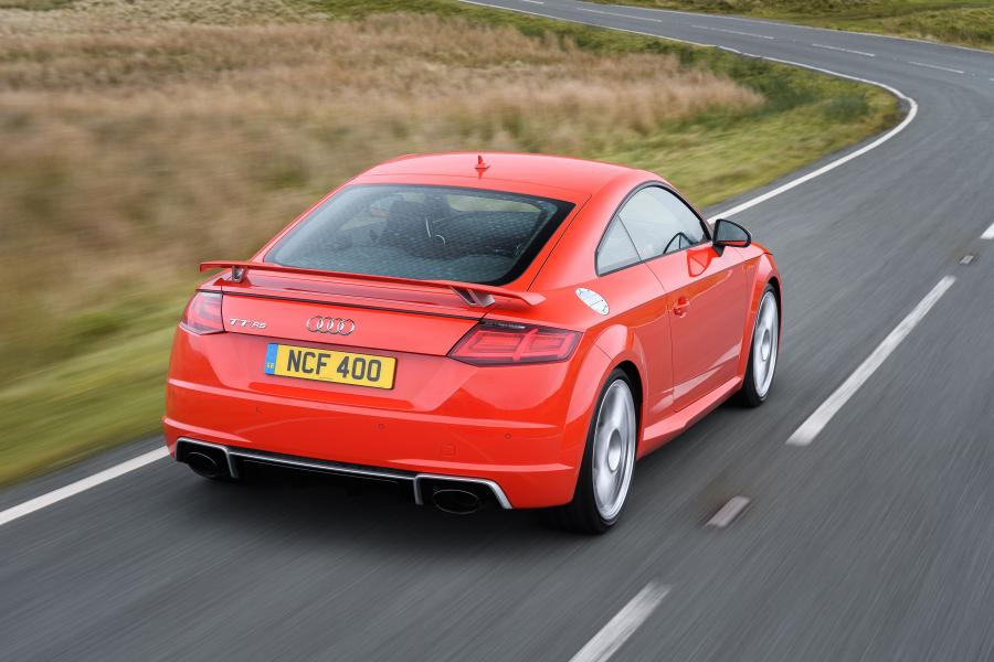  Audi TT RS Coupe (8S) 2016 года  (UK) (фото 12 из 40)